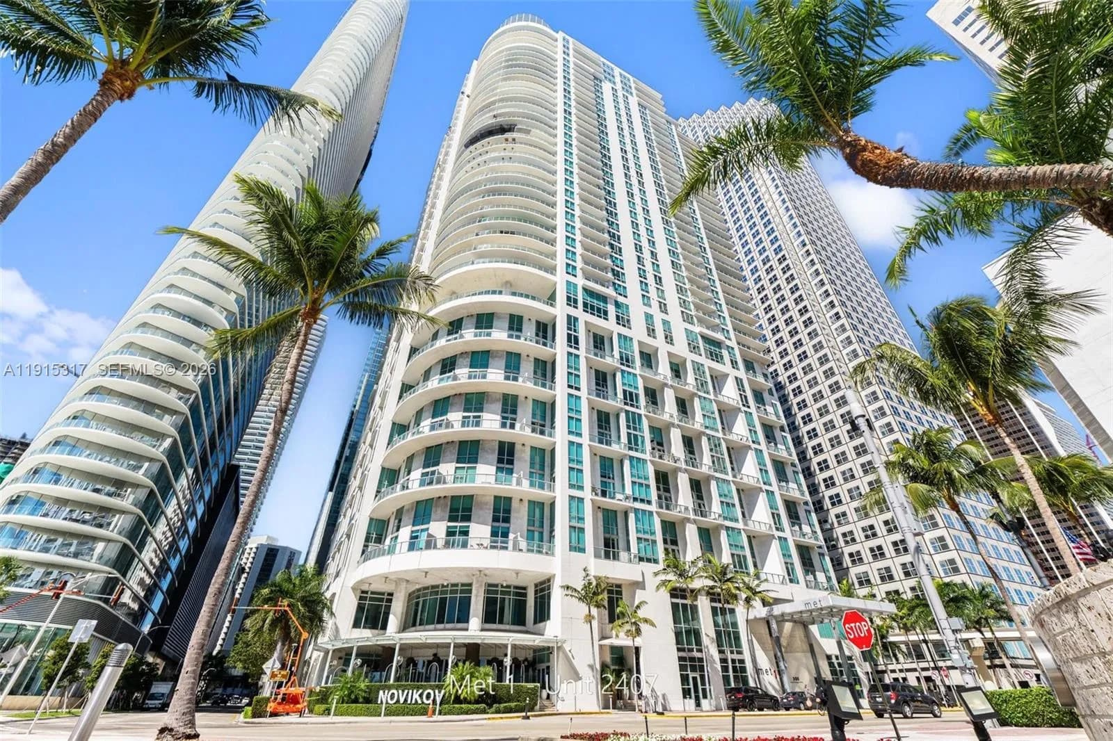 300 S Biscayne Blvd # 2407, Miami FL 33131