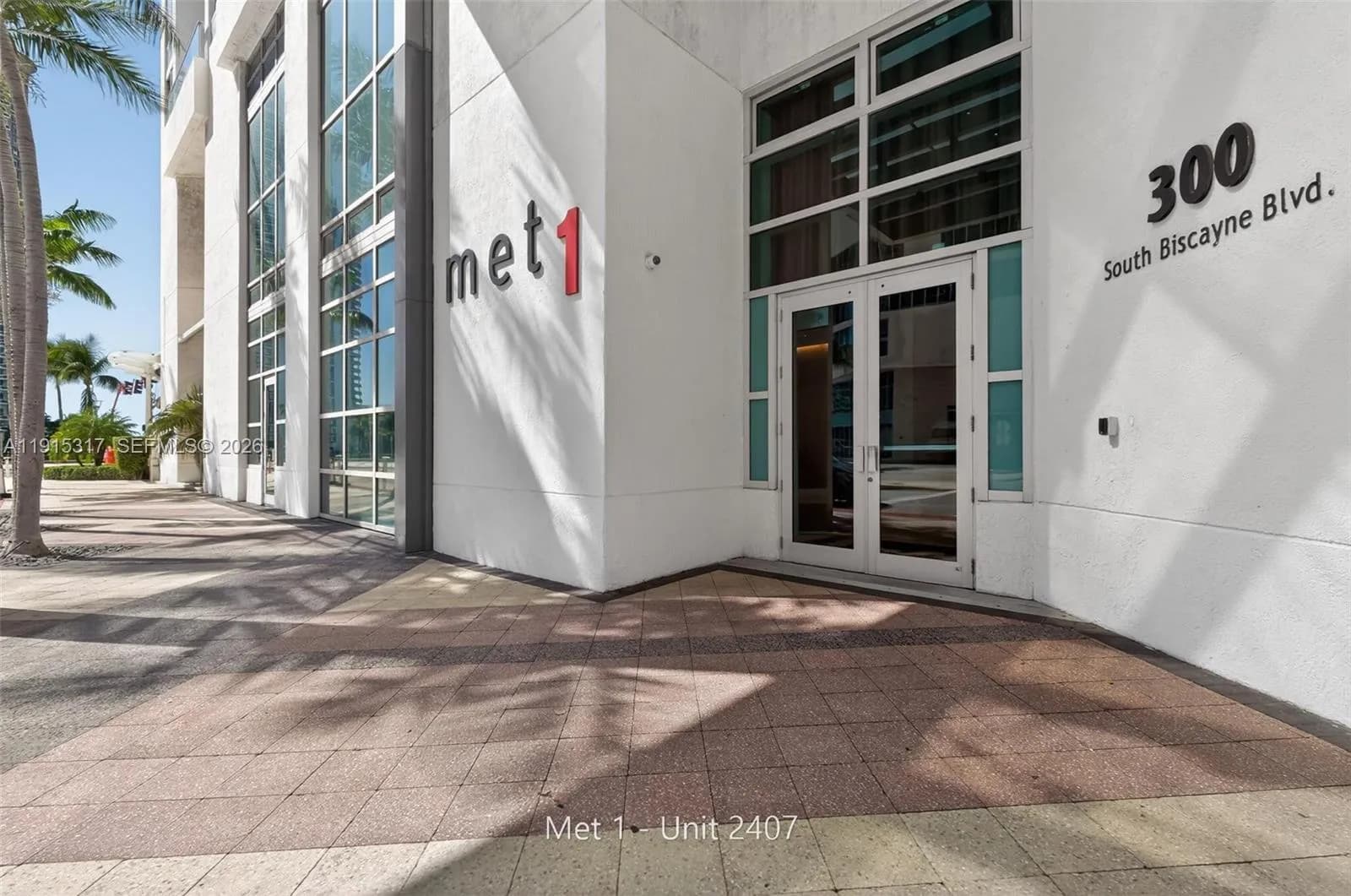 300 S Biscayne Blvd # 2407, Miami FL 33131