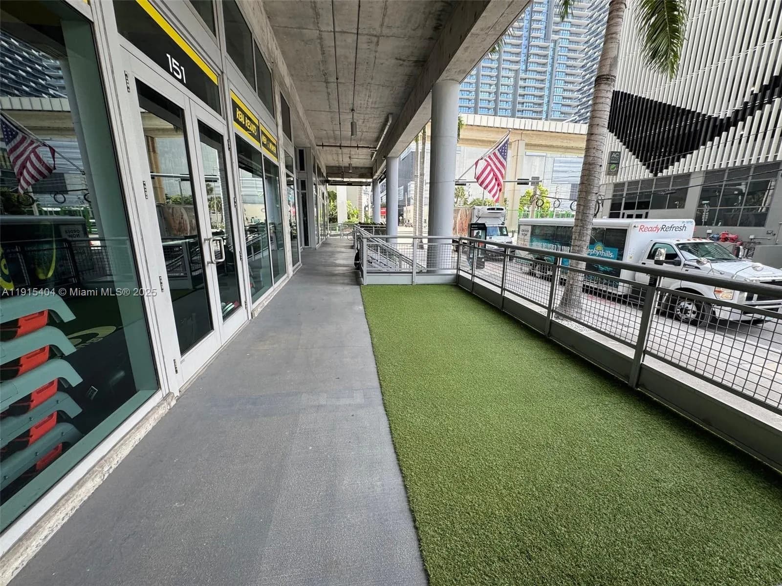 169 SW 7th St # D, Miami FL 33130