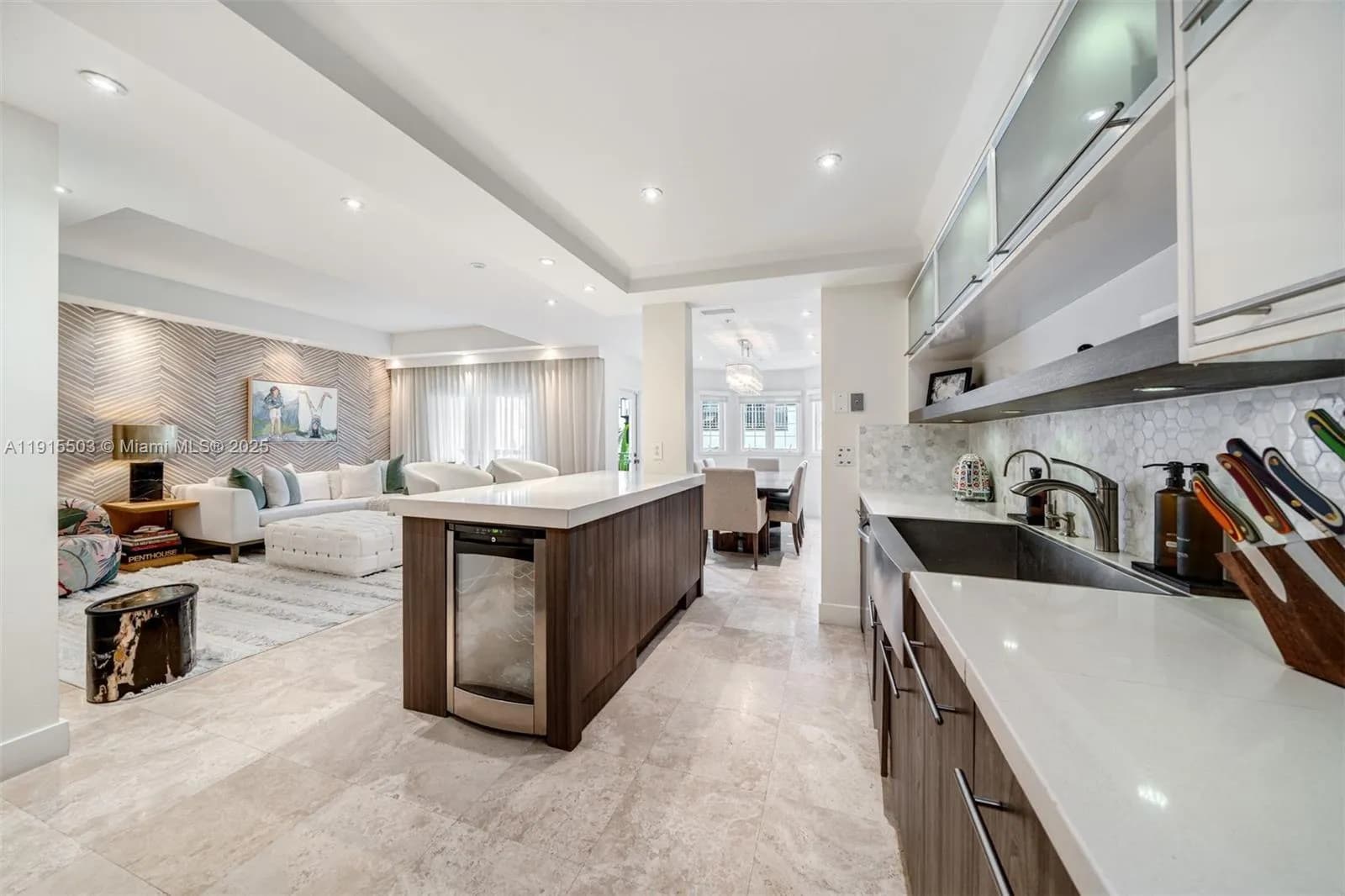 1413 Sunset Harbour Dr # 208, Miami Beach FL 33139