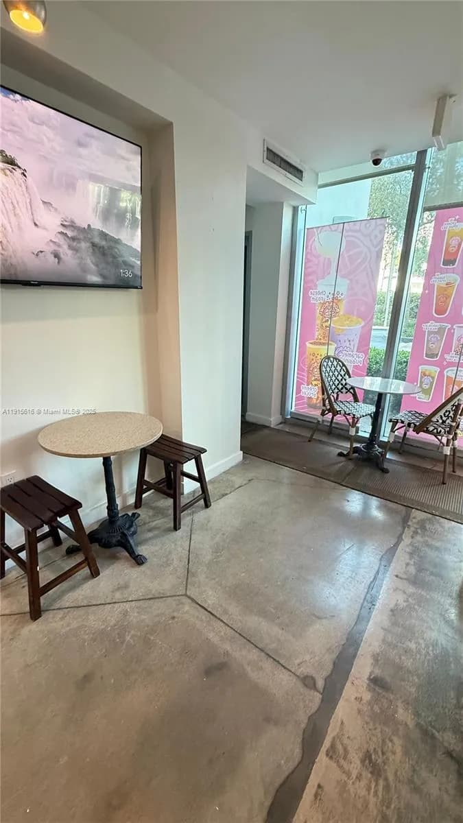 Turnkey Bubble Tea & Dessert Shop – Fully Equipped In Downtown Miami, Miami FL 33130