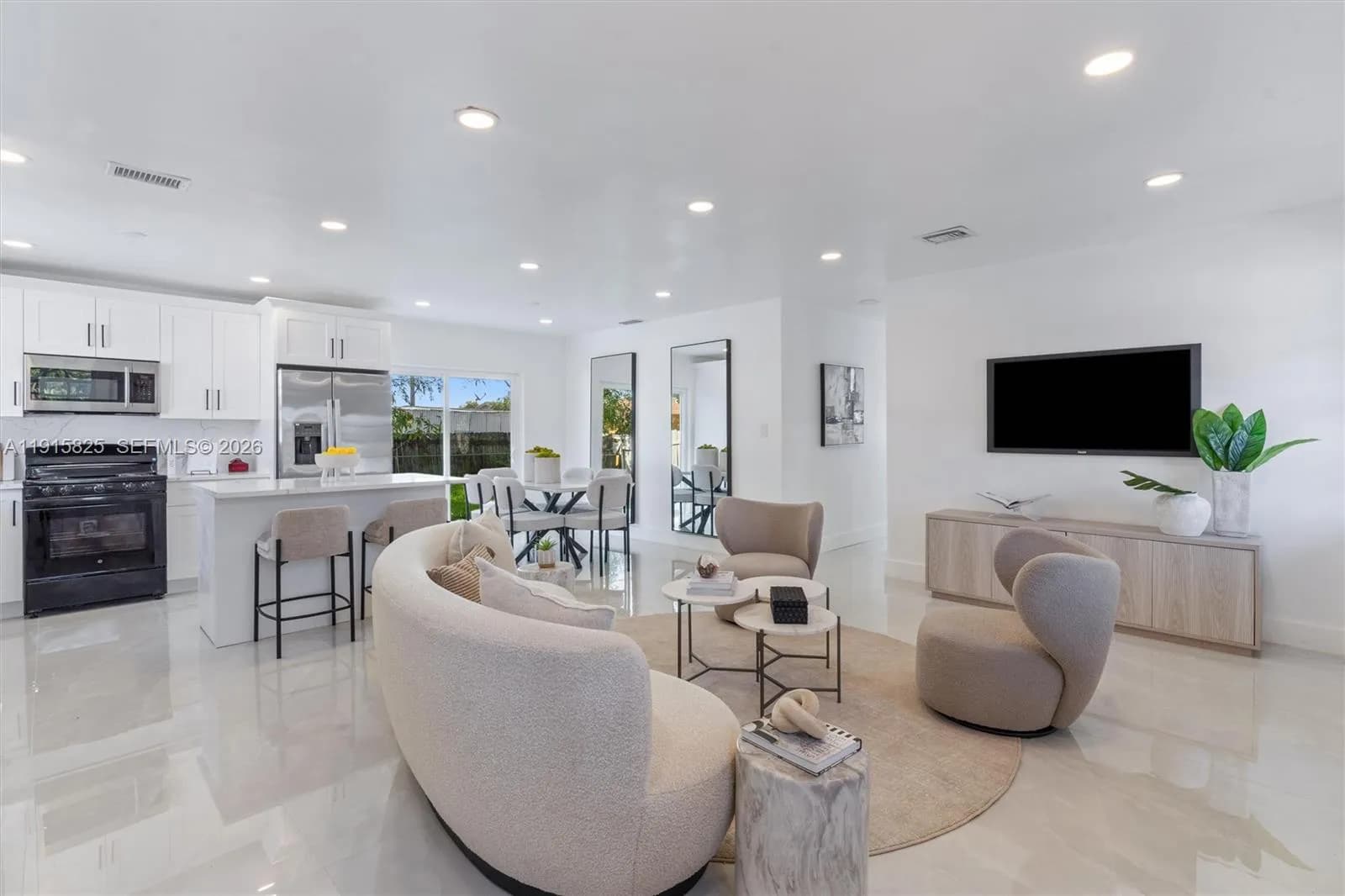 1360 SW 6th Ter, Deerfield Beach FL 33441