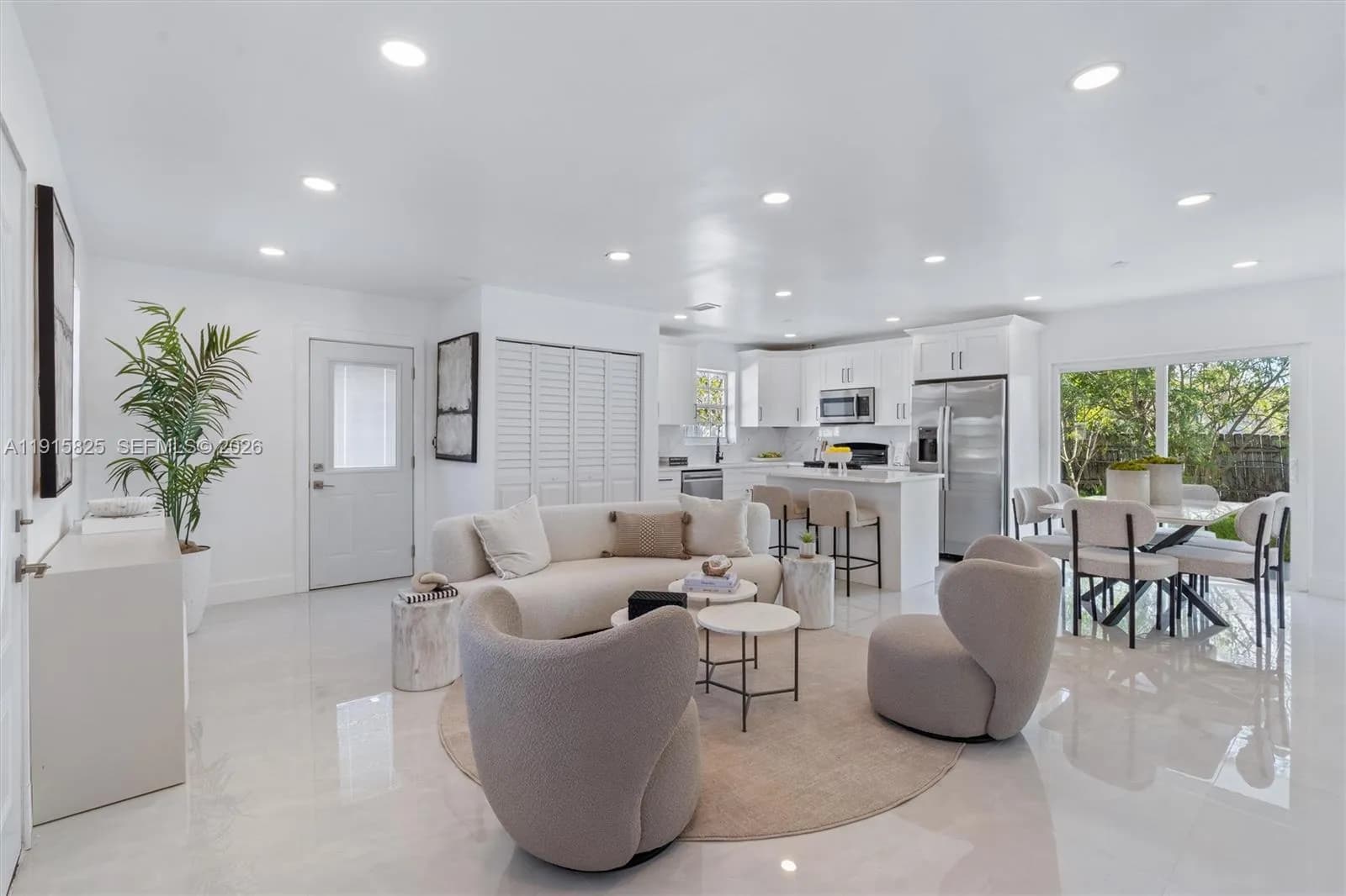 1360 SW 6th Ter, Deerfield Beach FL 33441