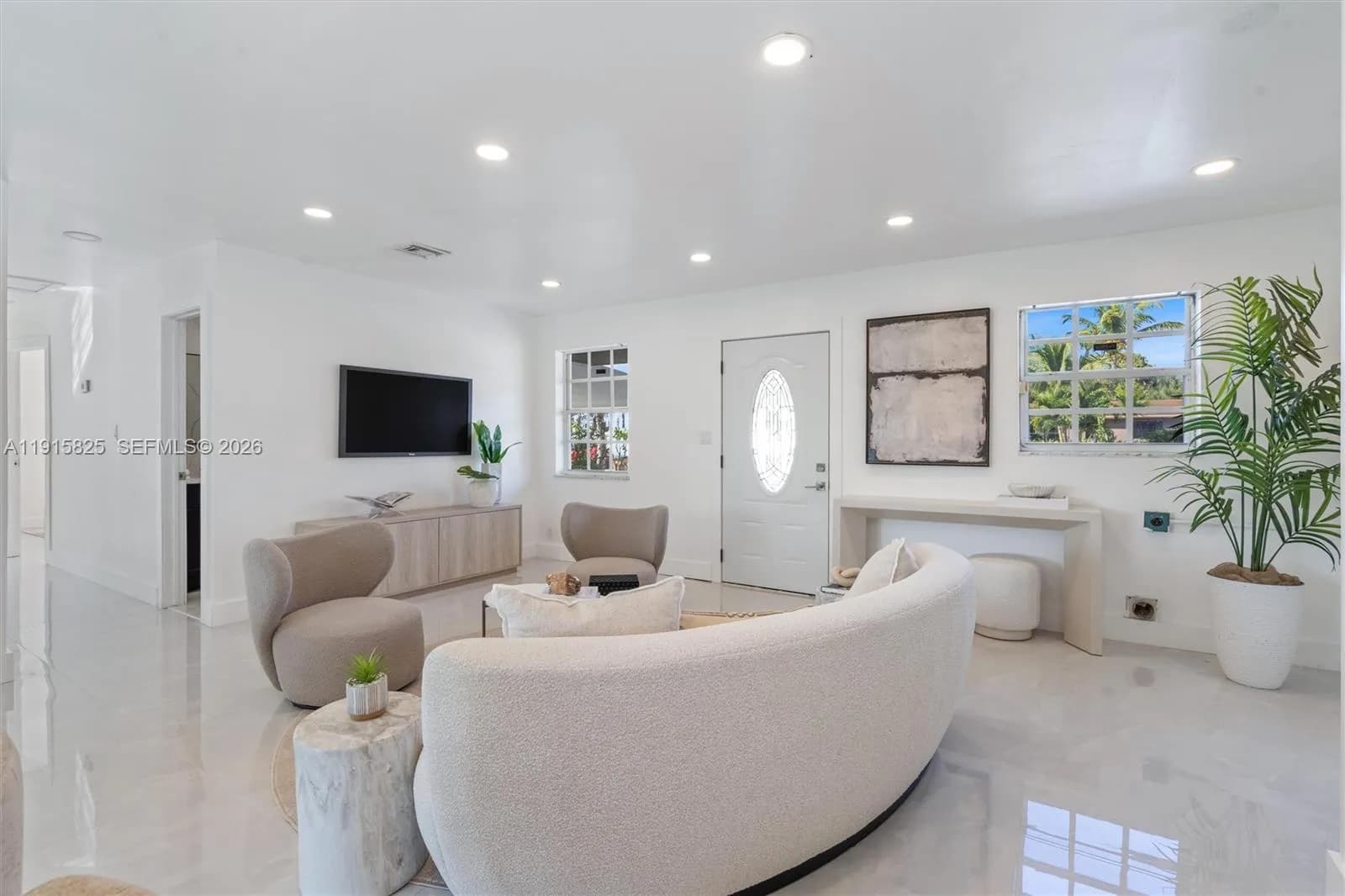 1360 SW 6th Ter, Deerfield Beach FL 33441