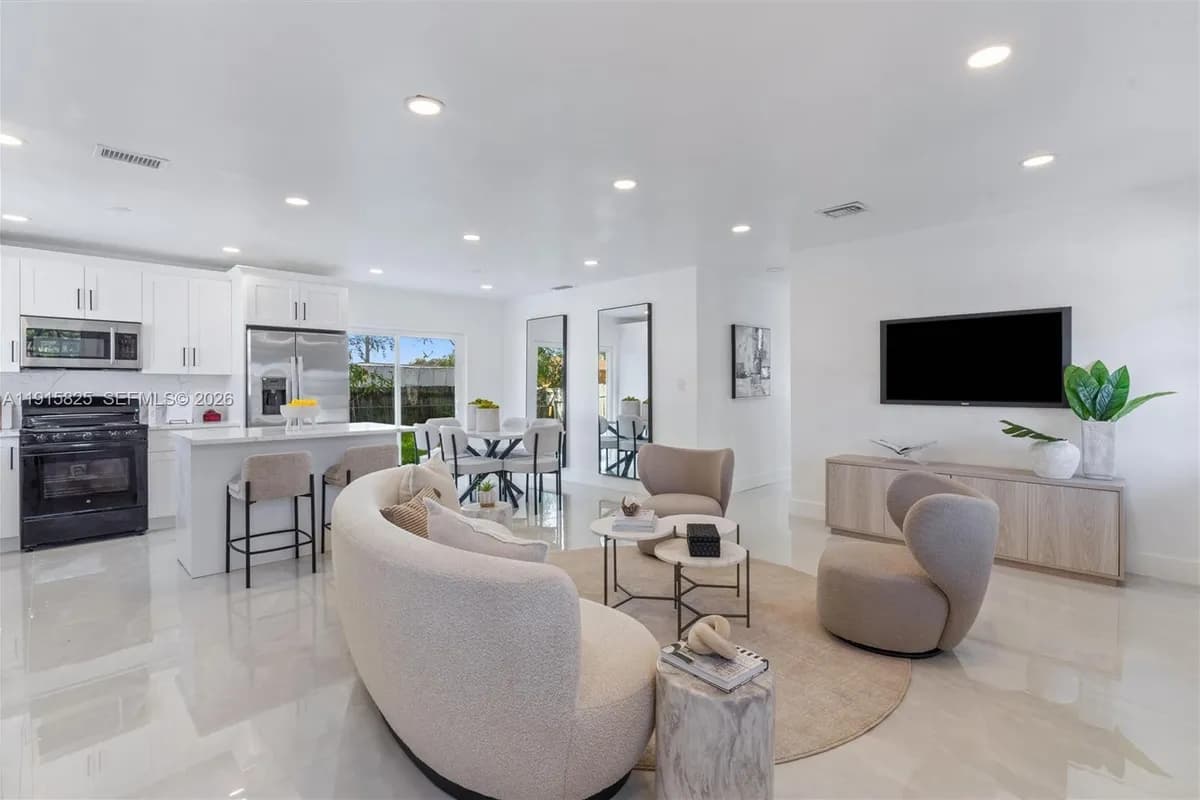 1360 SW 6th Ter, Deerfield Beach FL 33441