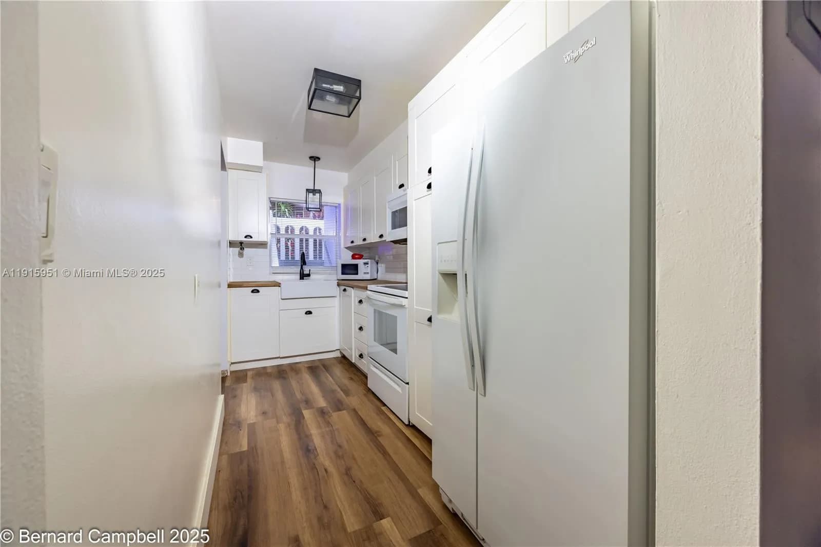 161 NE 10th Ave # 15A, Hallandale Beach FL 33009