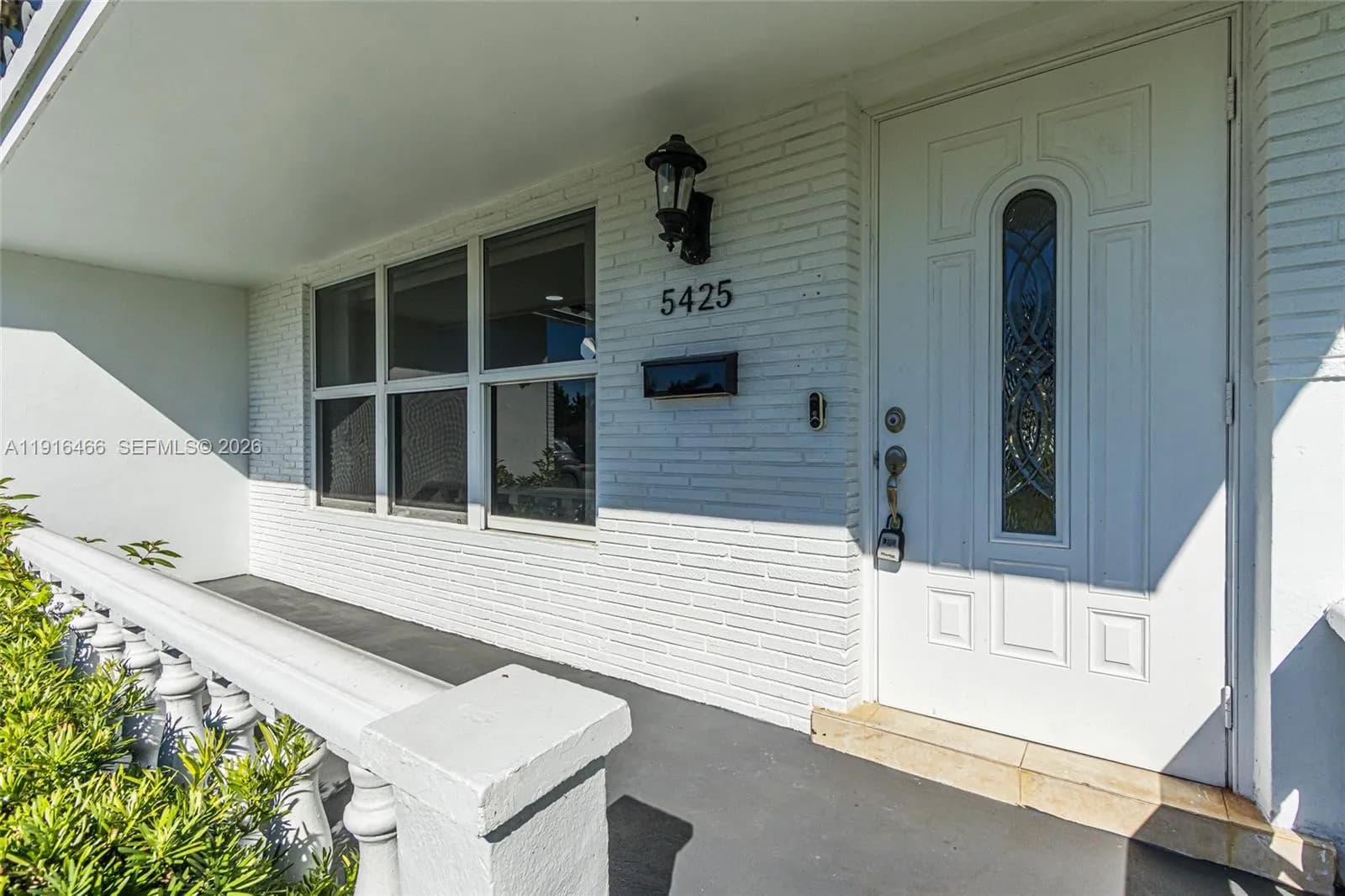 5425 Madison St, Hollywood FL 33021