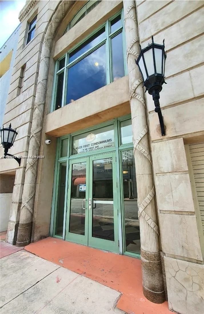 111 E Flagler St # 507, Miami FL 33131