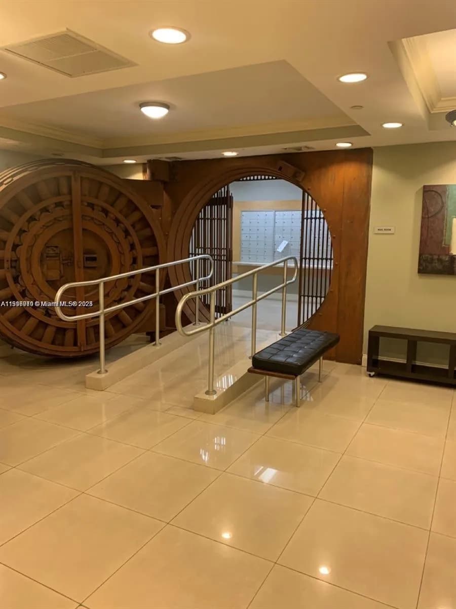 111 E Flagler St # 507, Miami FL 33131