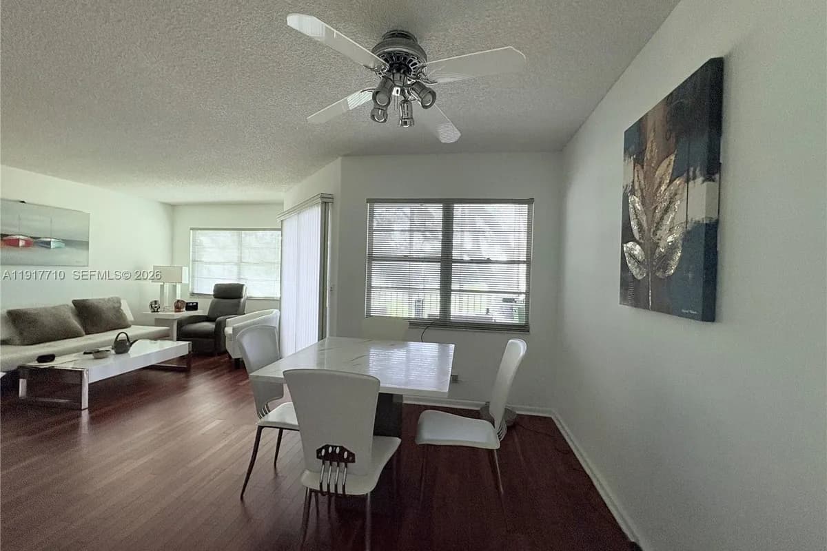 1300 SW 125th Ave # 204, Pembroke Pines FL 33027