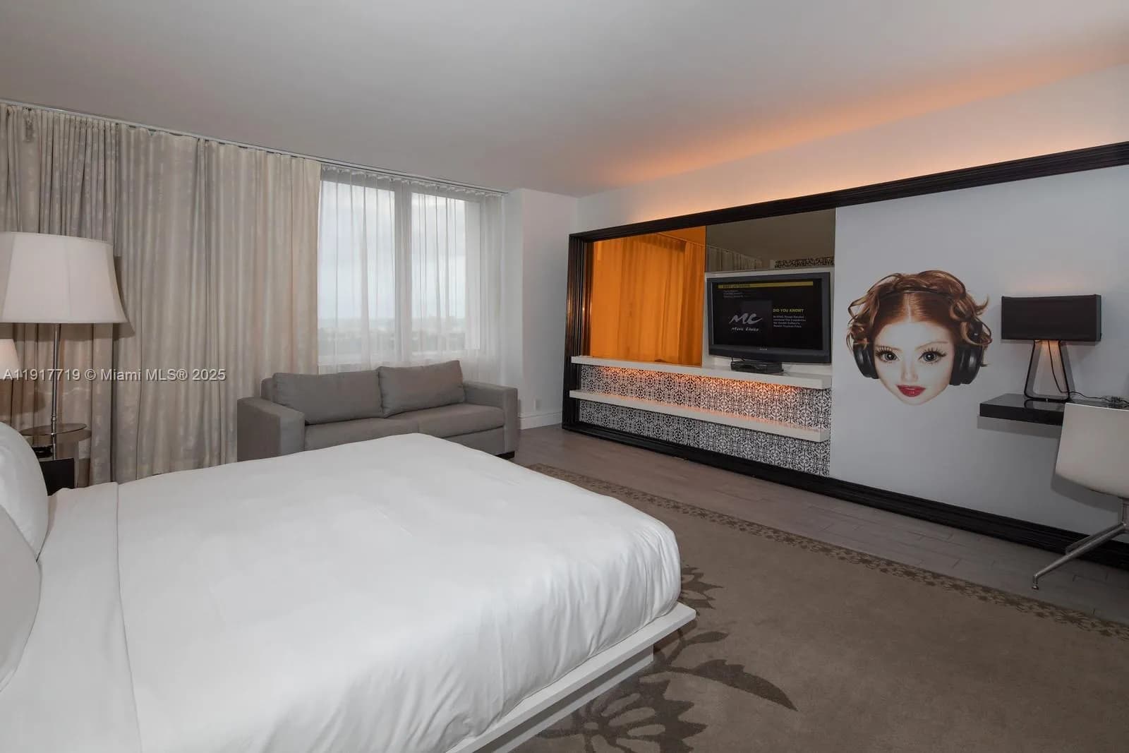 1100 West Ave # 1515, Miami Beach FL 33139