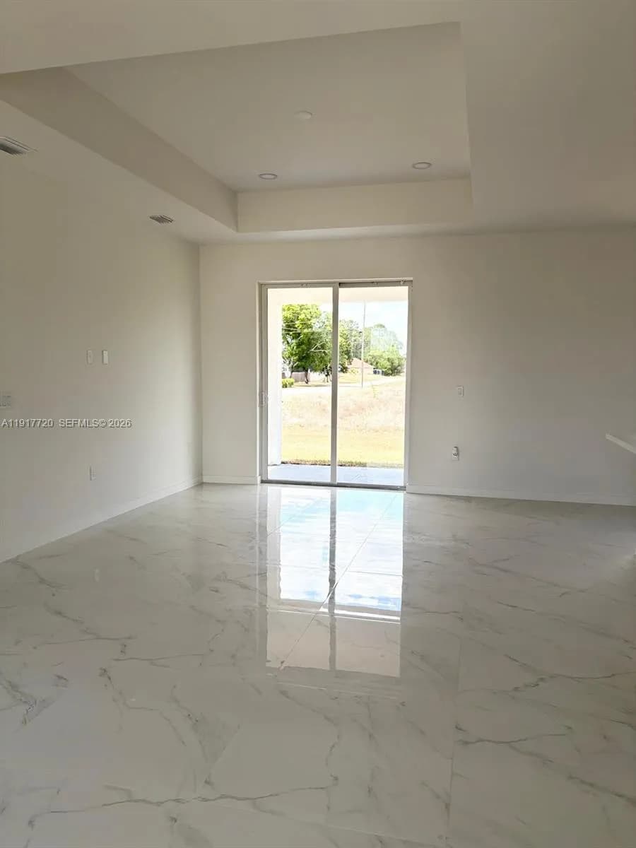 4118 4th ST SW, Lehigh Acres FL 33976