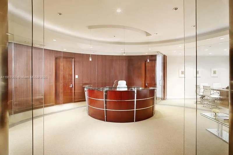 1000 5th St # 103, Miami Beach FL 33139