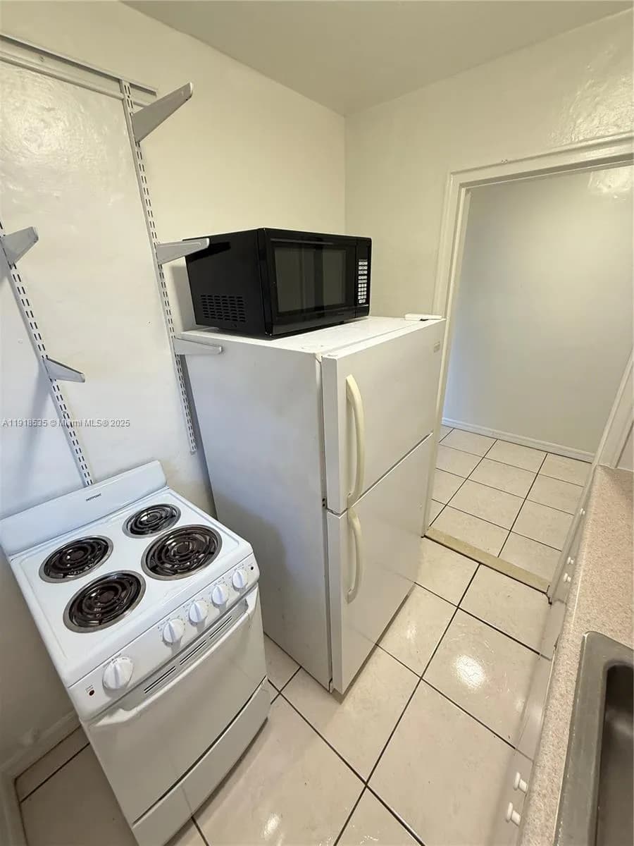 2020 Madison St, Hollywood FL 33020