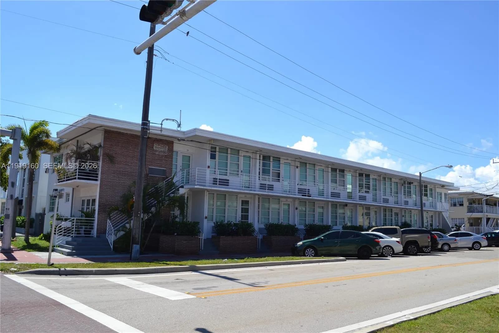 300 74th St # 5, Miami Beach FL 33141