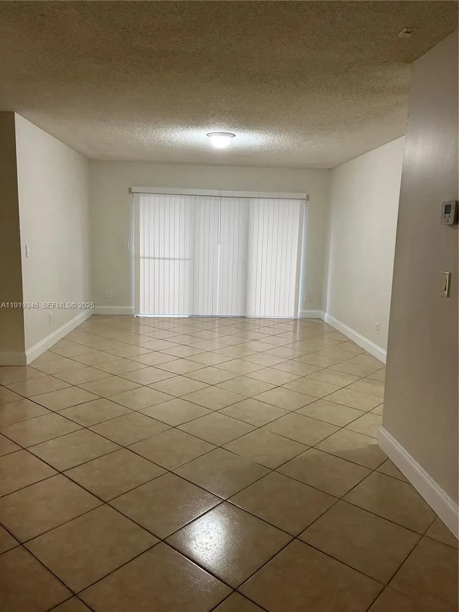 9250 W Atlantic Blvd # 916, Coral Springs FL 33071