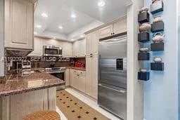 1 bedroom 1 bath for sale at 1985 S Ocean Dr # 17D, Hallandale Beach FL 33009