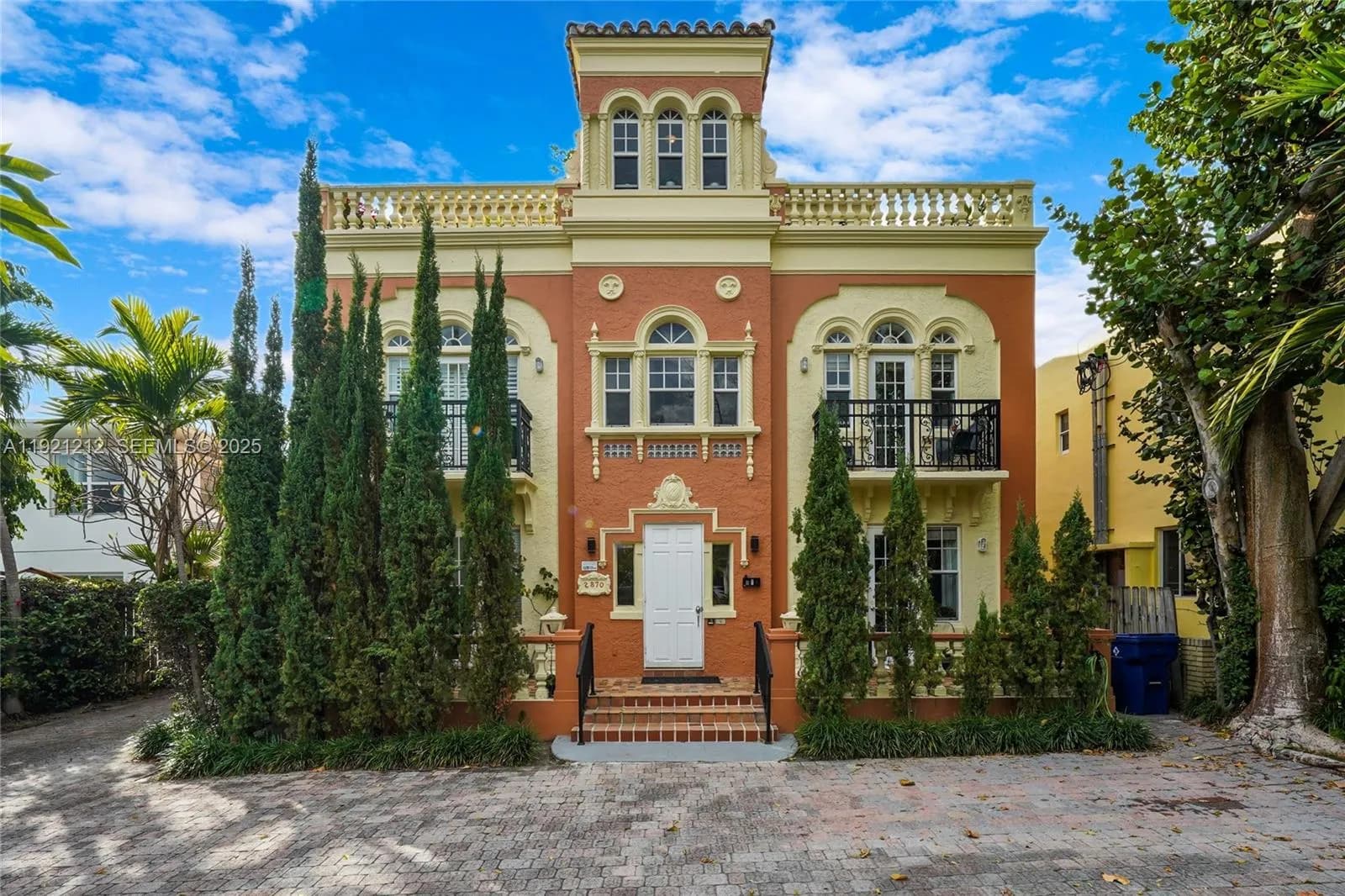 2870 Pine Tree Dr # 3, Miami Beach FL 33140