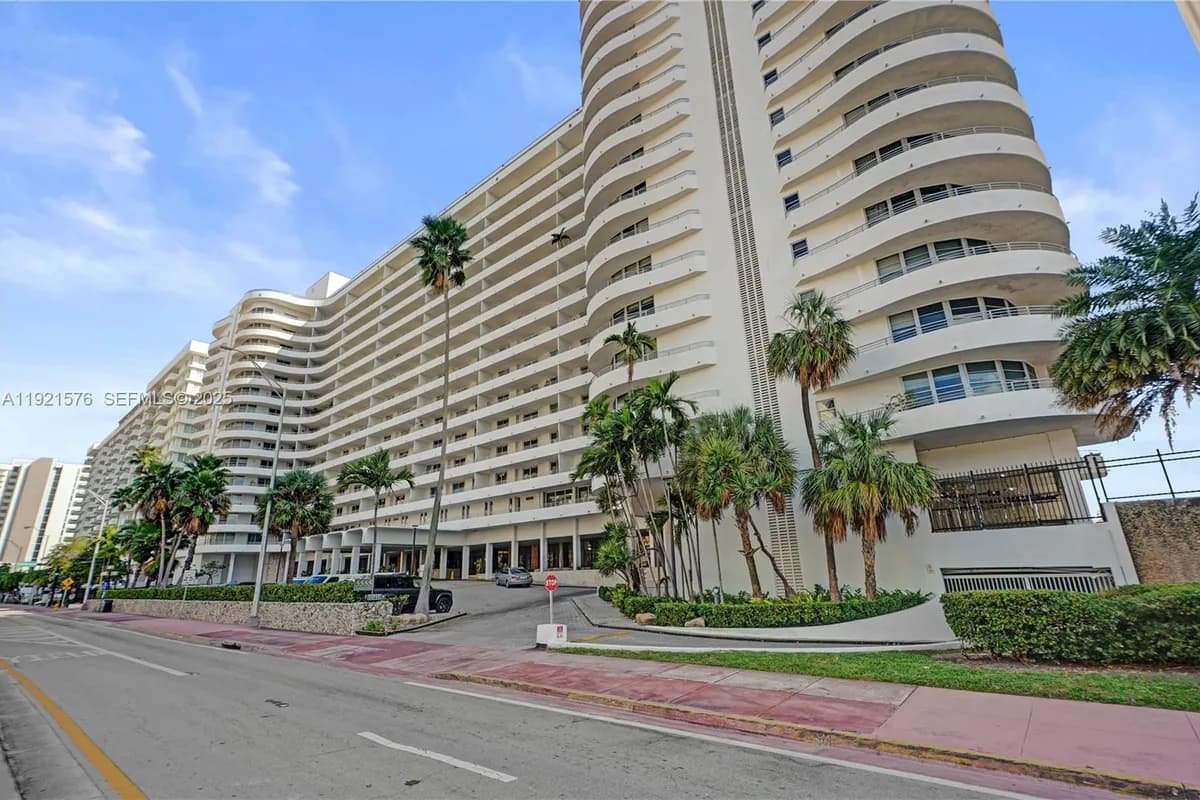 5555 Collins Avenue # 3C, Miami Beach FL 33140