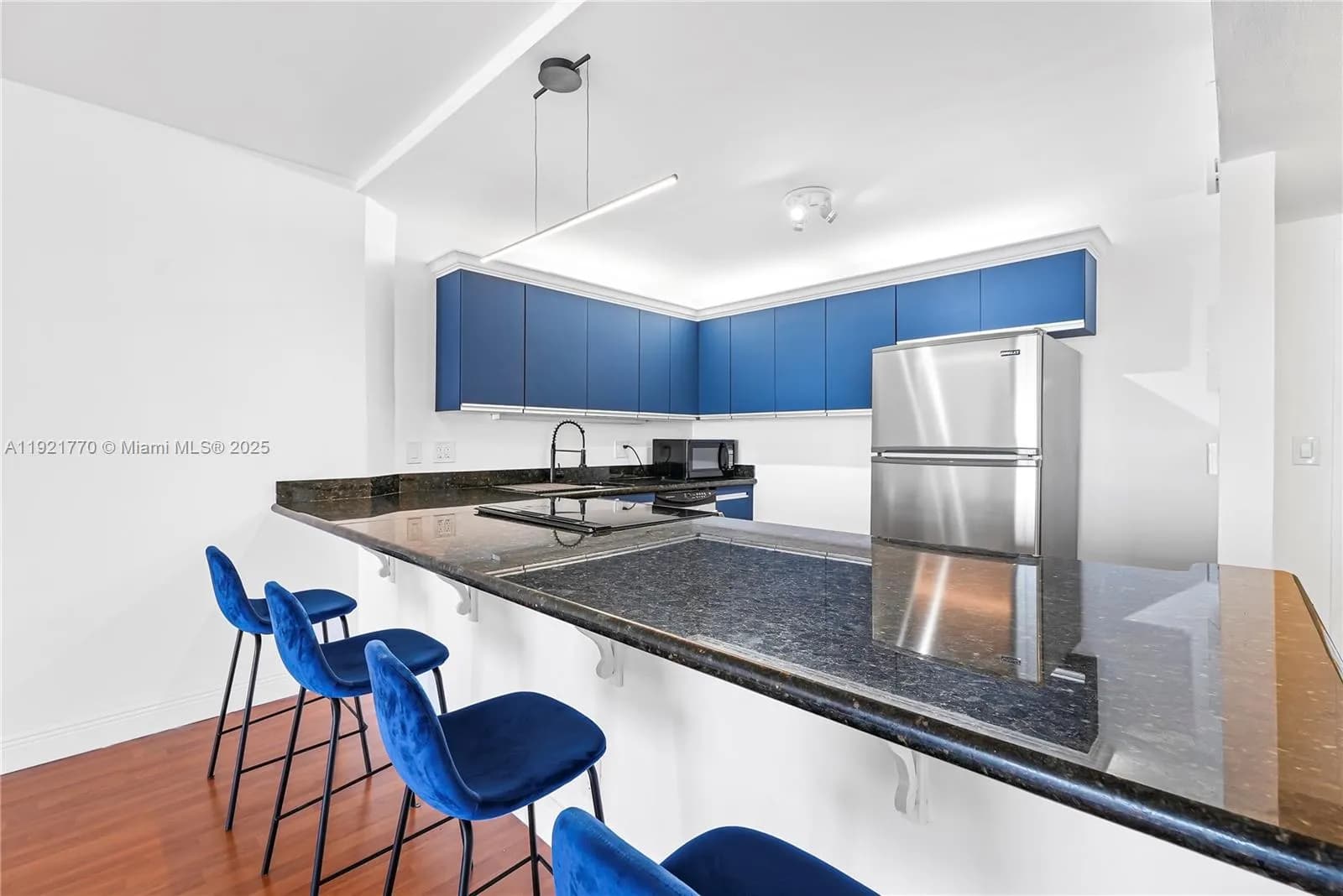 1 bedroom 1 bath for sale at 2500 Parkview Dr # 1503, Hallandale Beach FL 33009