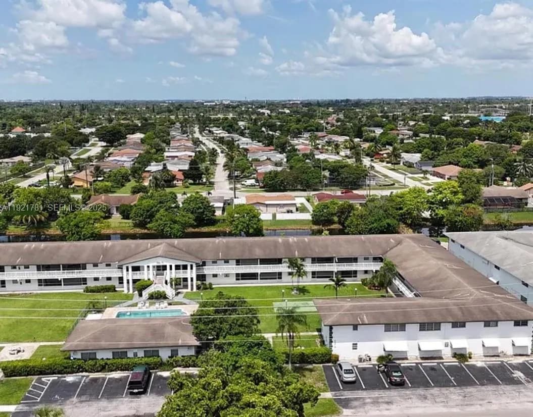 1631 NW 46th Ave # 119, Lauderhill FL 33313