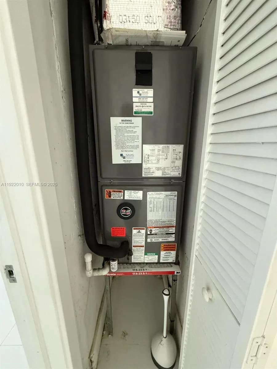 2340 Jamaica Dr, Miramar FL 33023