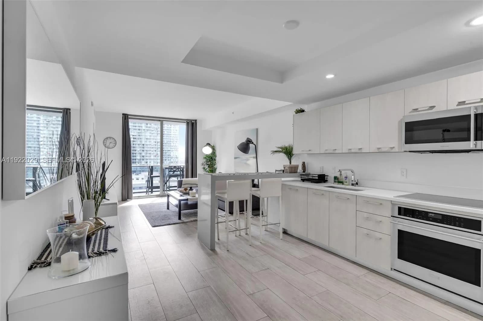 55 SW 9th St # 1705, Miami FL 33130