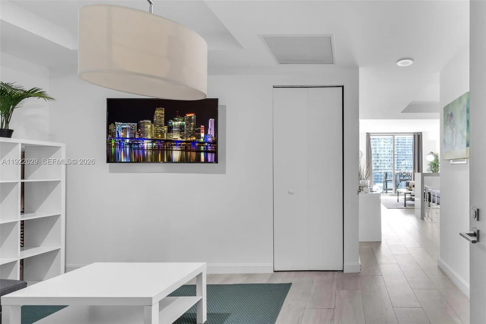 55 SW 9th St # 1705, Miami FL 33130