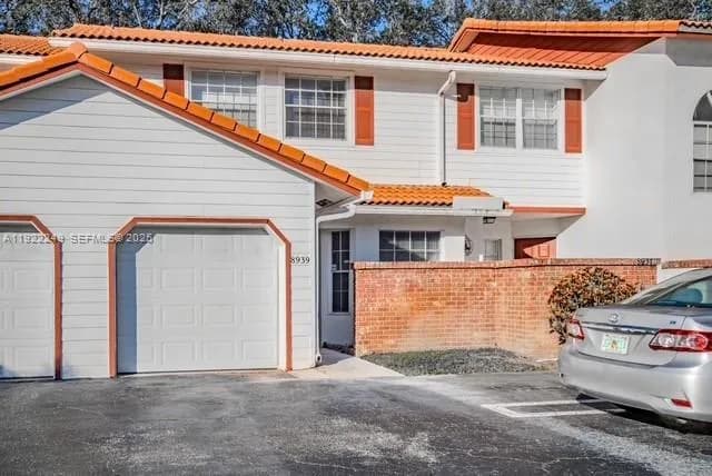 8939 NW 23rd St # 8939, Coral Springs FL 33065