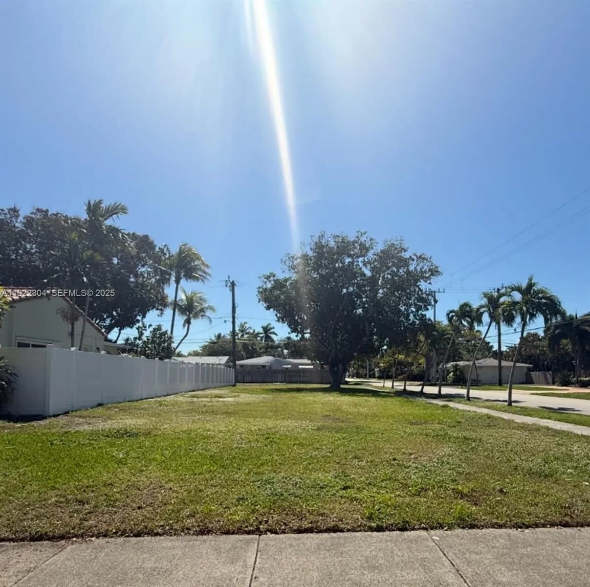 1452 Jefferson St, Hollywood FL 33020