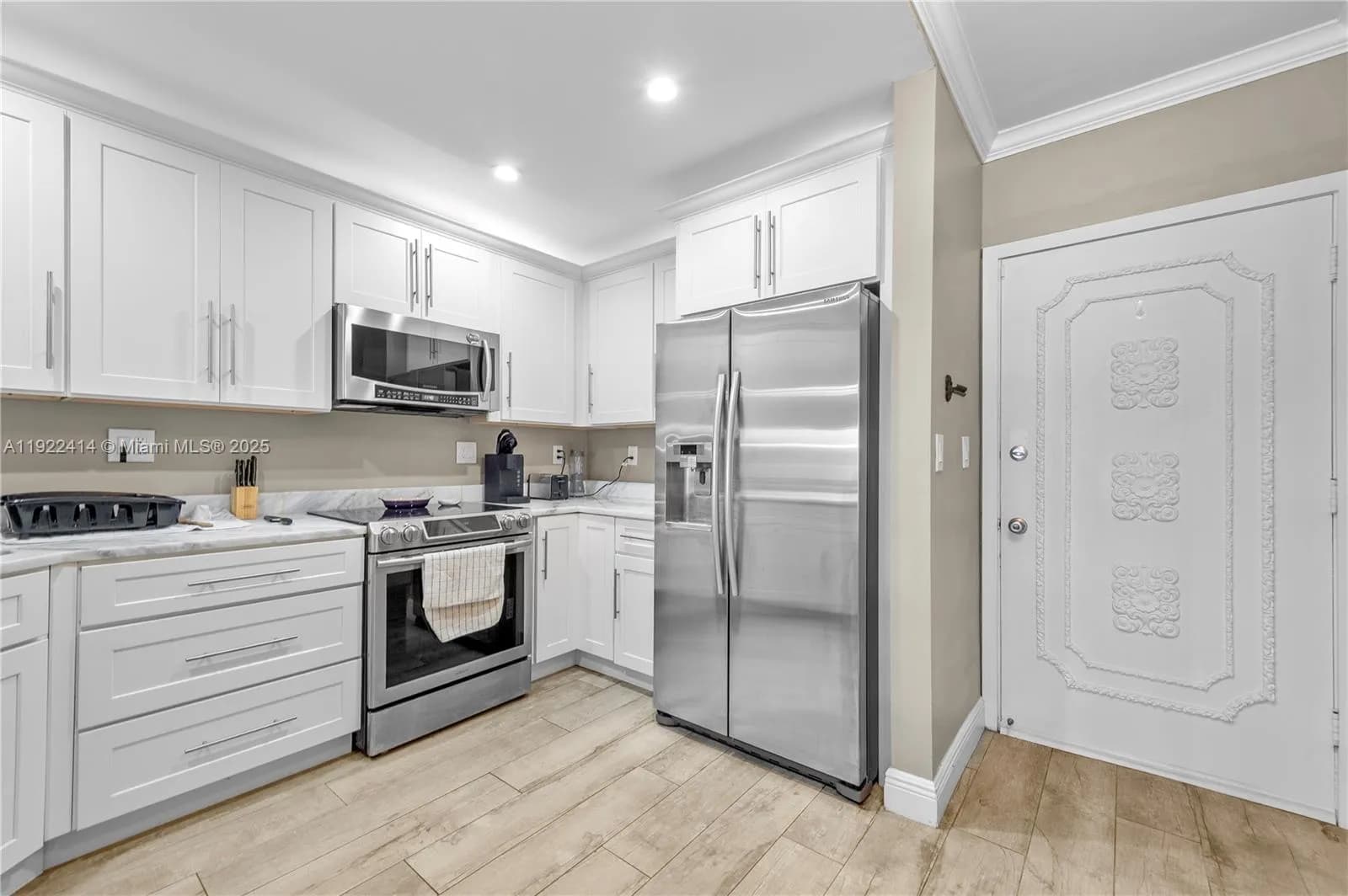 900 SW 12th St # 206, Fort Lauderdale FL 33315