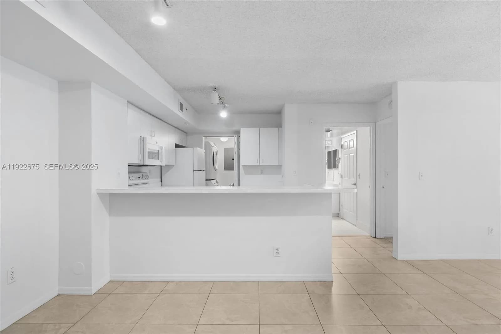 2600 S University Dr # 107, Davie FL 33328