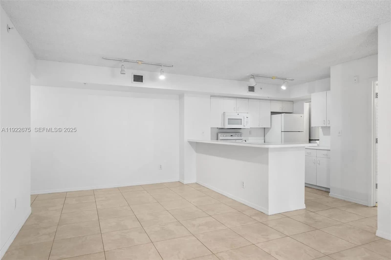 2600 S University Dr # 107, Davie FL 33328