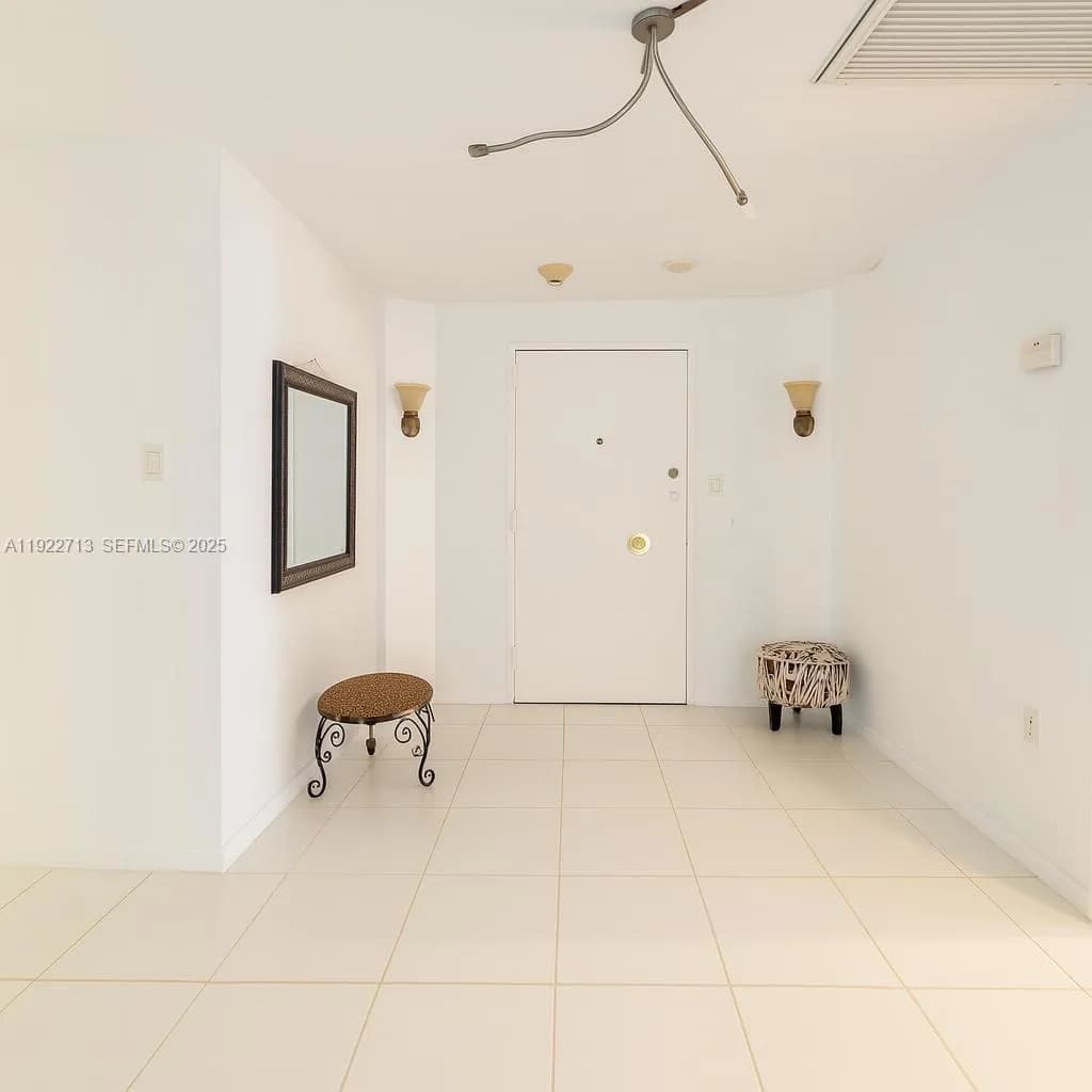 5255 Collins Ave # 5D, Miami Beach FL 33140