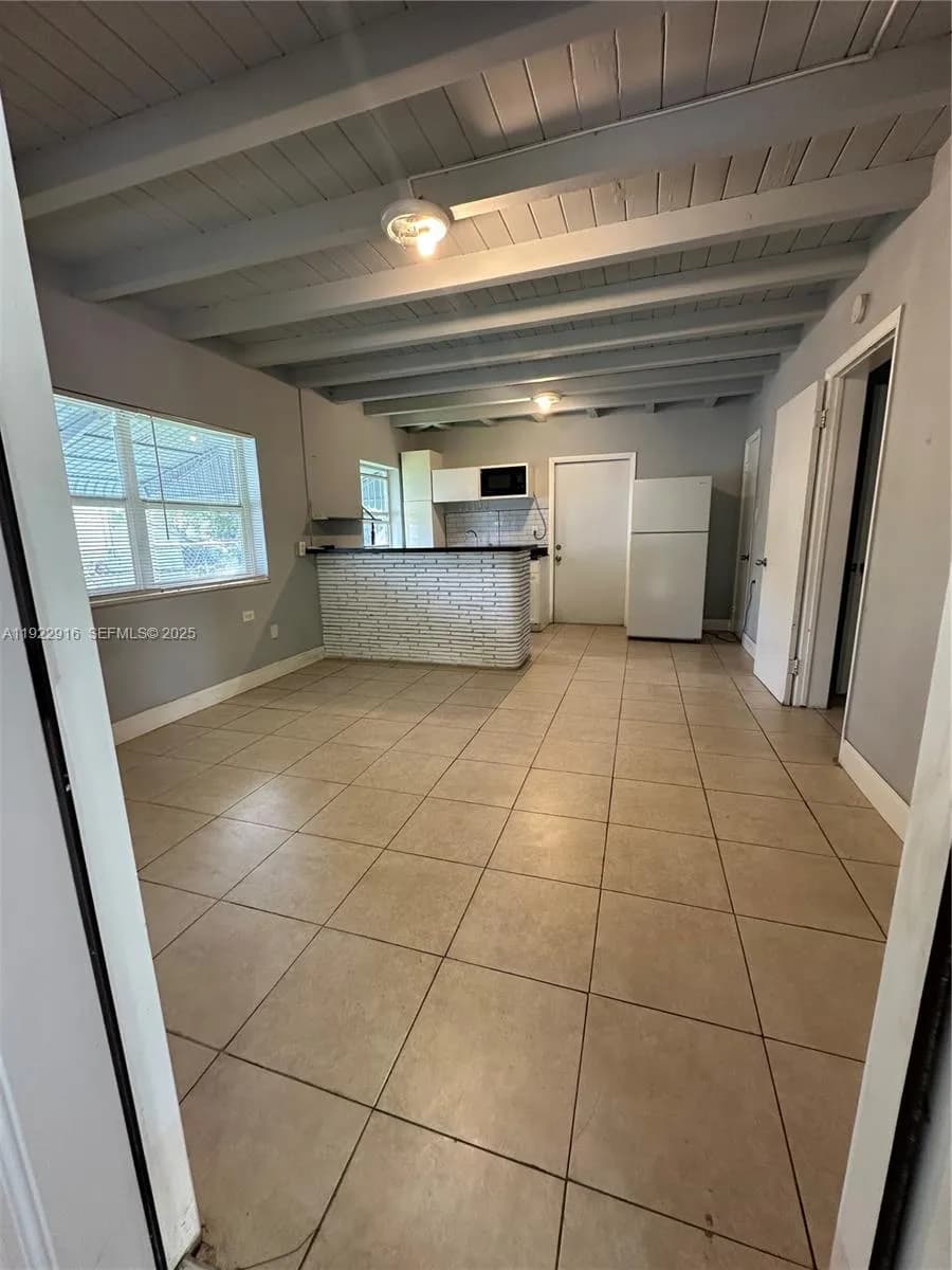 2304 NE 135th Ln, North Miami Beach FL 33181