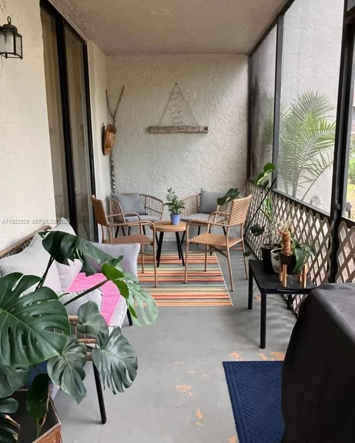 1226 S Military Trl # 2213, Deerfield Beach FL 33442