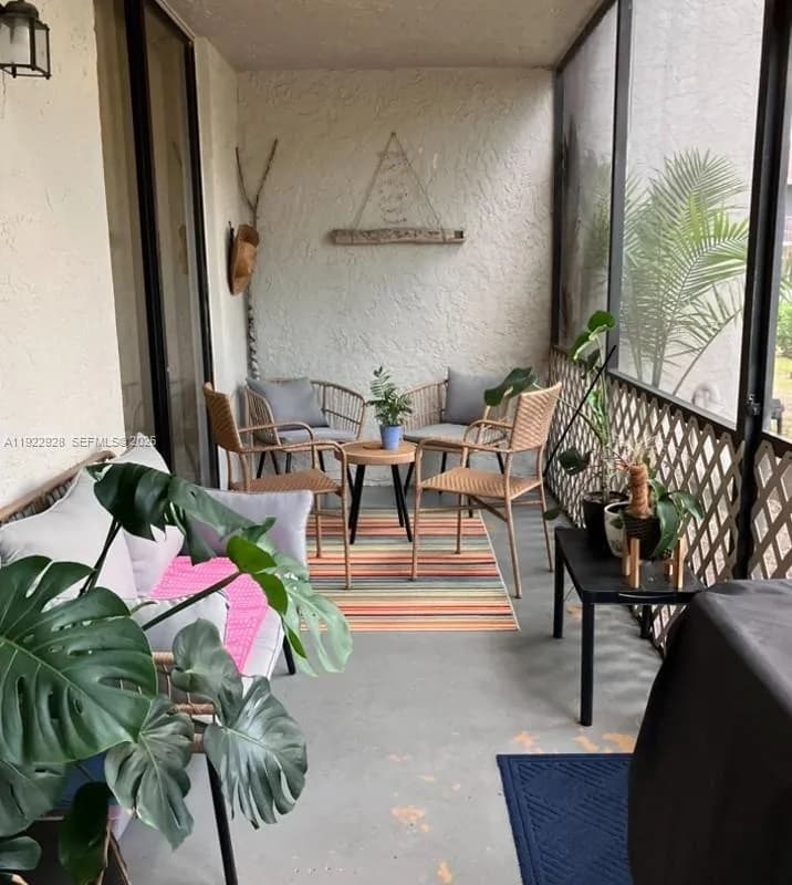 1226 S Military Trl # 2213, Deerfield Beach FL 33442