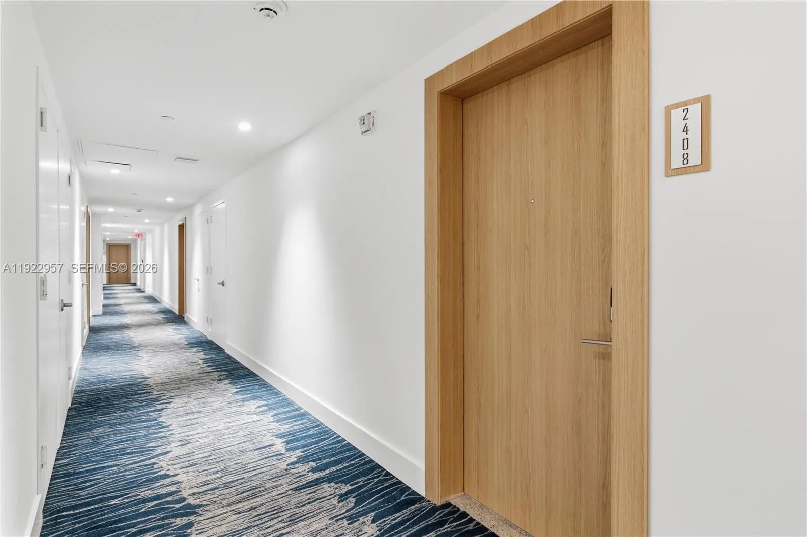 90 SW 3rd St # 2408, Miami FL 33130