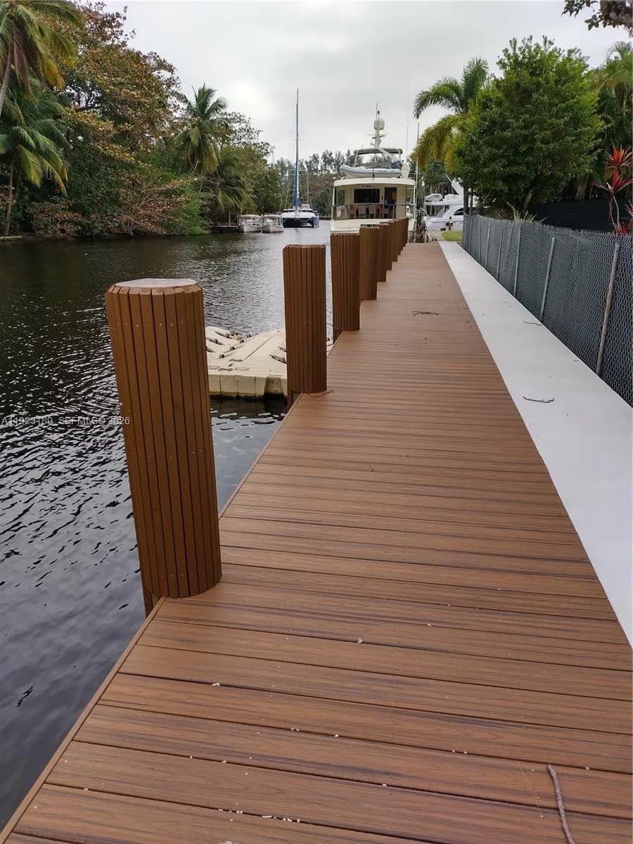 1501 SW 4th Ct, Fort Lauderdale FL 33312