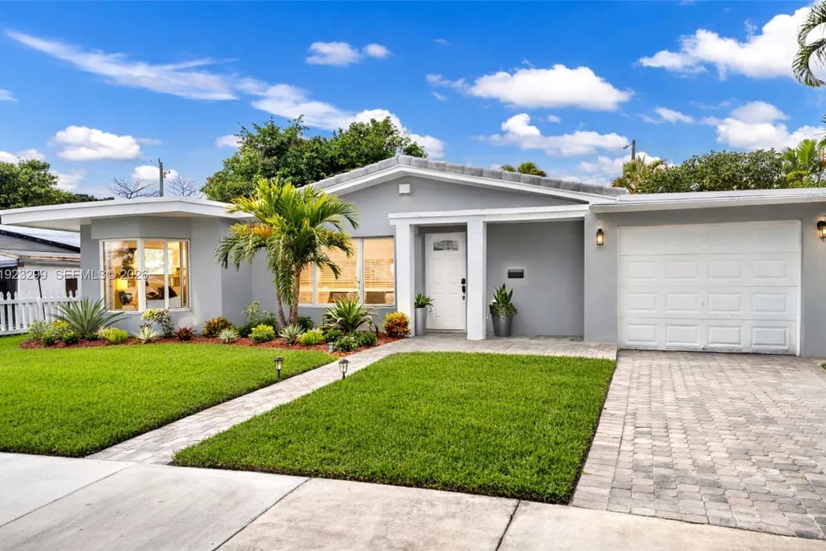 1881 NW 5th Ter, Pompano Beach FL 33060