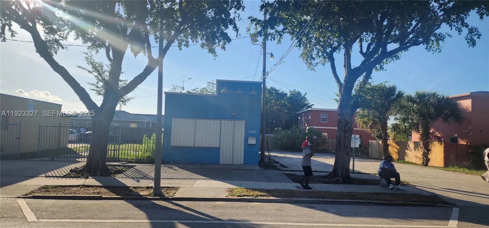 1865 N Tamarind Ave, West Palm Beach FL 33407