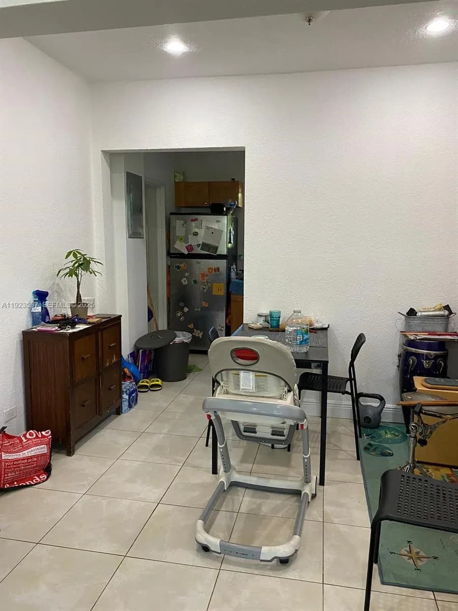 851 80th St, Miami Beach FL 33141