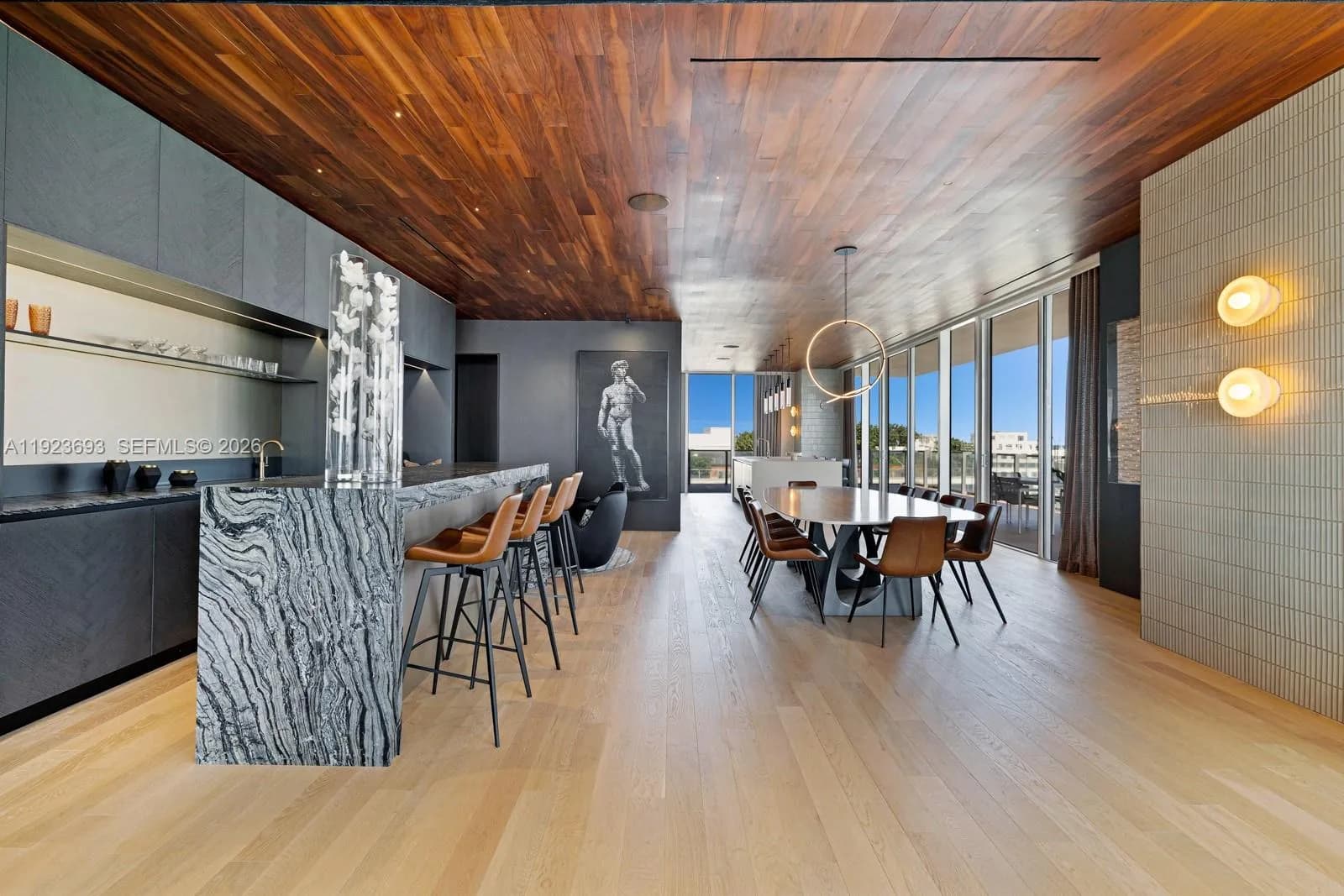 800 S Pointe Dr # 801, Miami Beach FL 33139