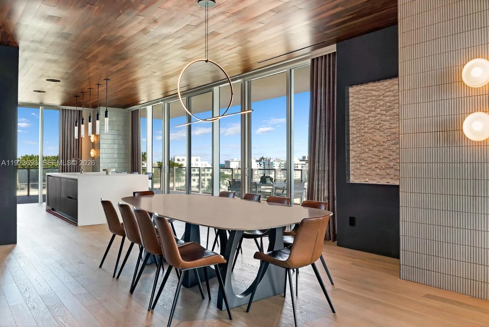 800 S Pointe Dr # 801, Miami Beach FL 33139