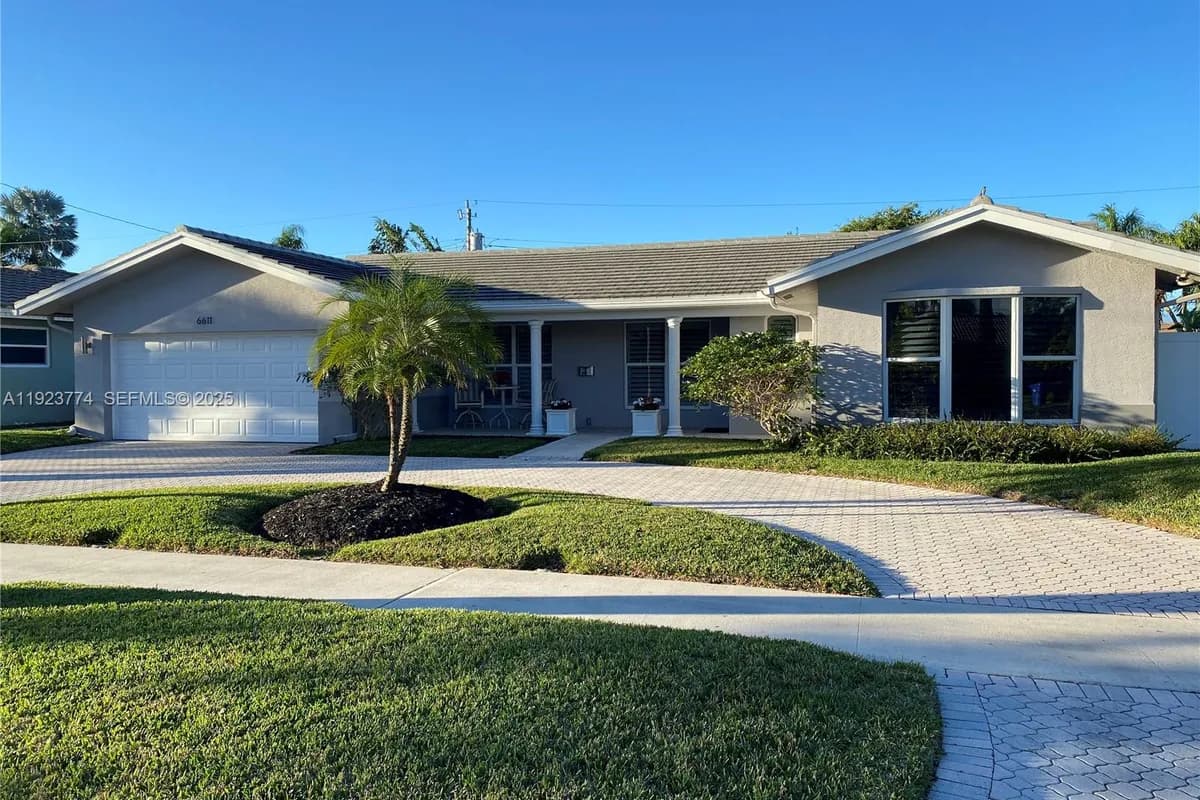 6611 NE 21st Ln, Fort Lauderdale FL 33308