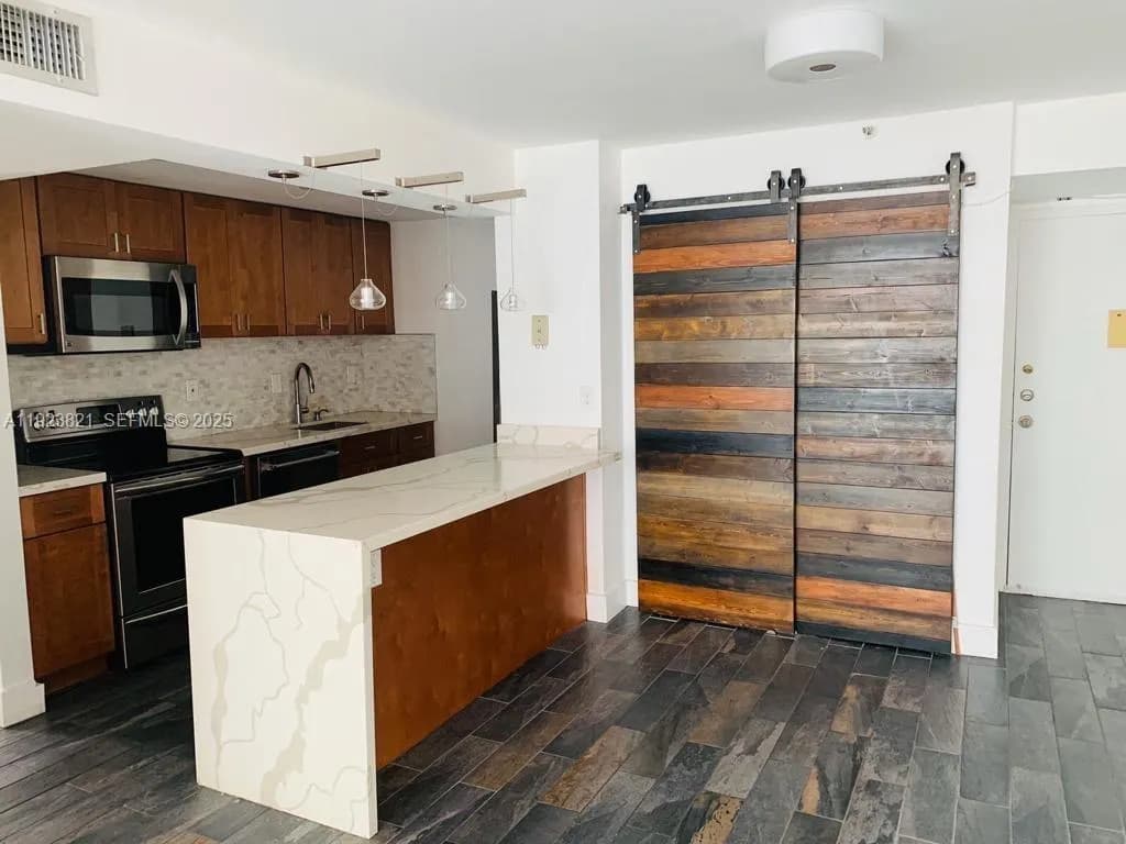 1035 West Ave, Miami Beach FL 33139