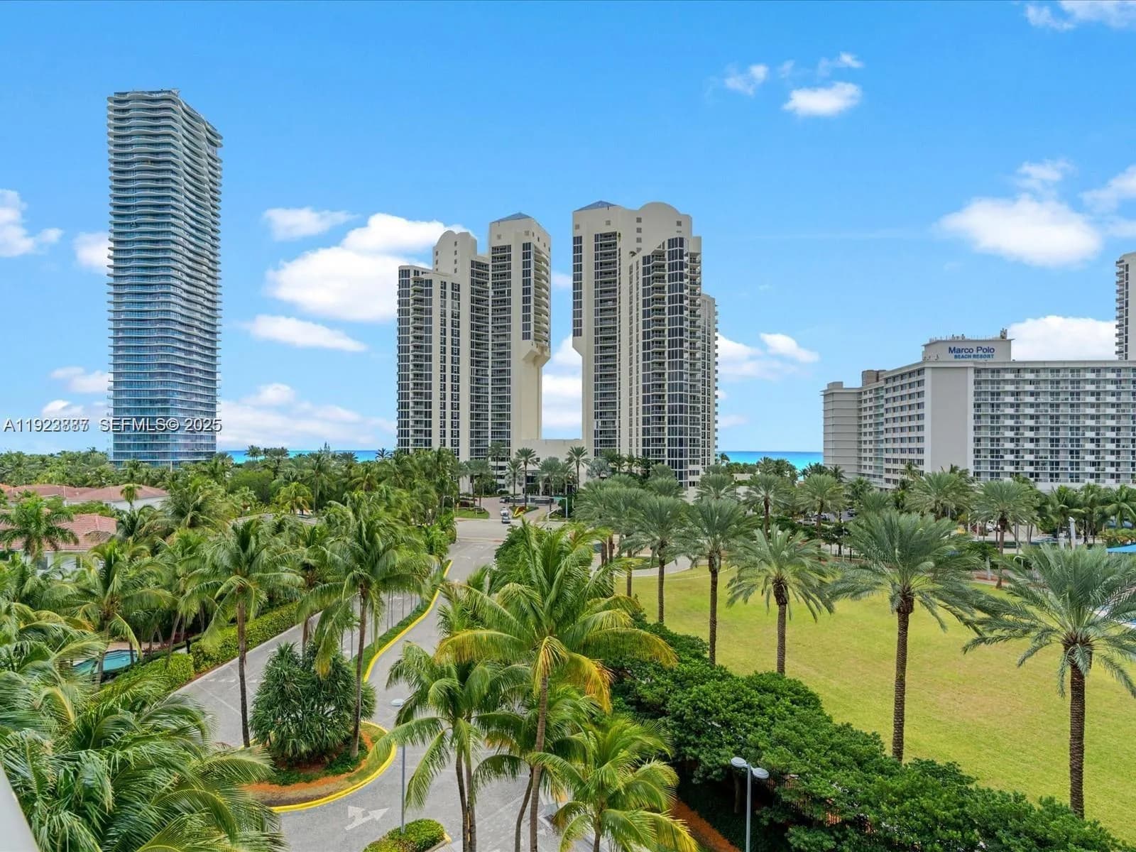 2 bedroom 2 bath for sale at 19370 E Collins Ave # 627, Sunny Isles Beach FL 33160