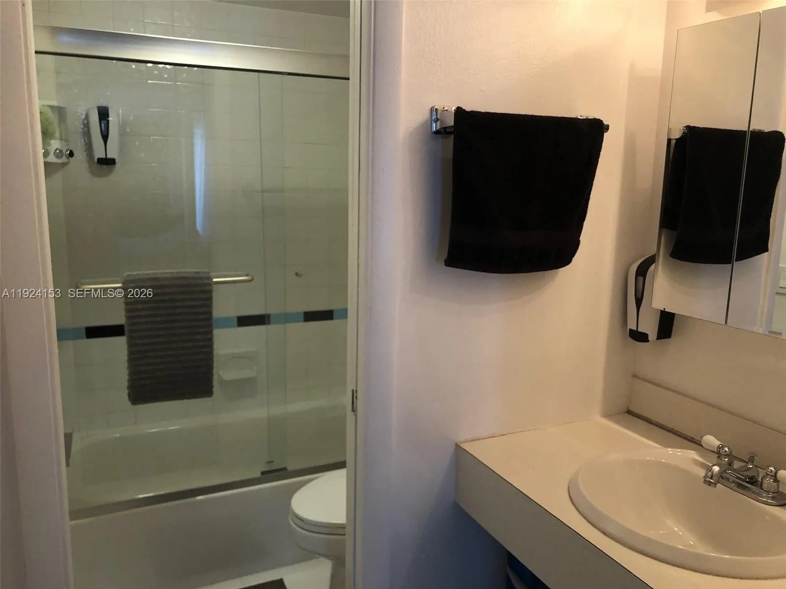 1 bedroom 1 bath for sale at 3642 NE 171st St # 203, North Miami Beach FL 33160