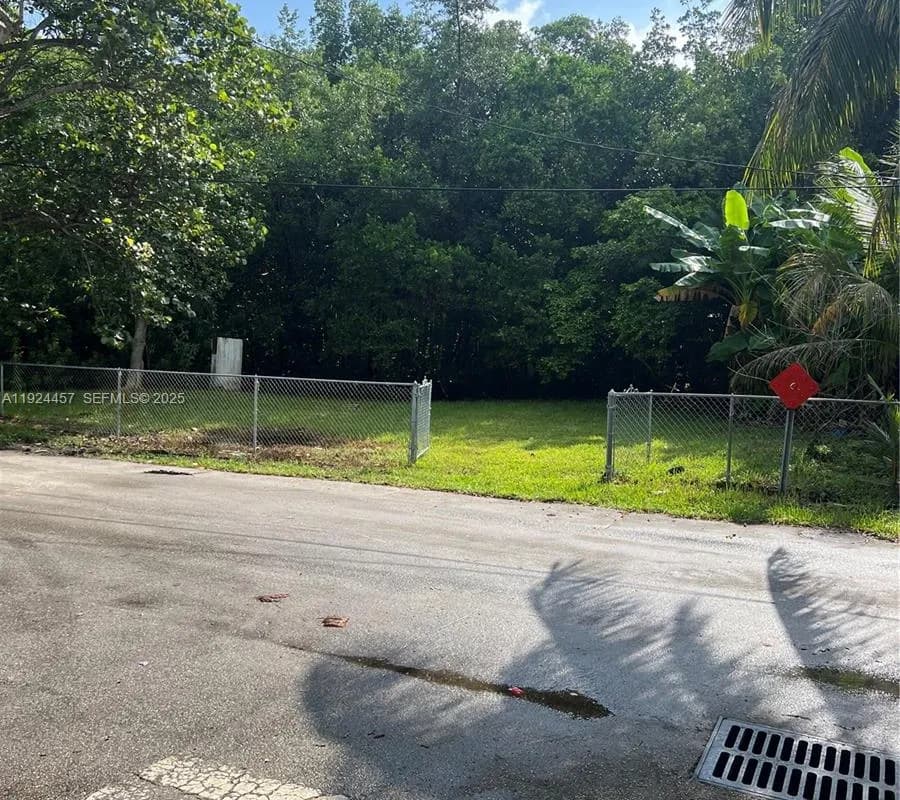 13691 NE 25th Ave, North Miami Beach FL 33181