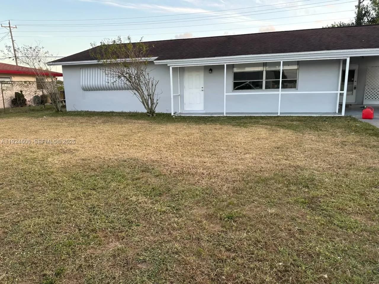 3 bedroom 2 bath for sale at 1418 E KIMDALE ST, Lehigh Acres FL 33936
